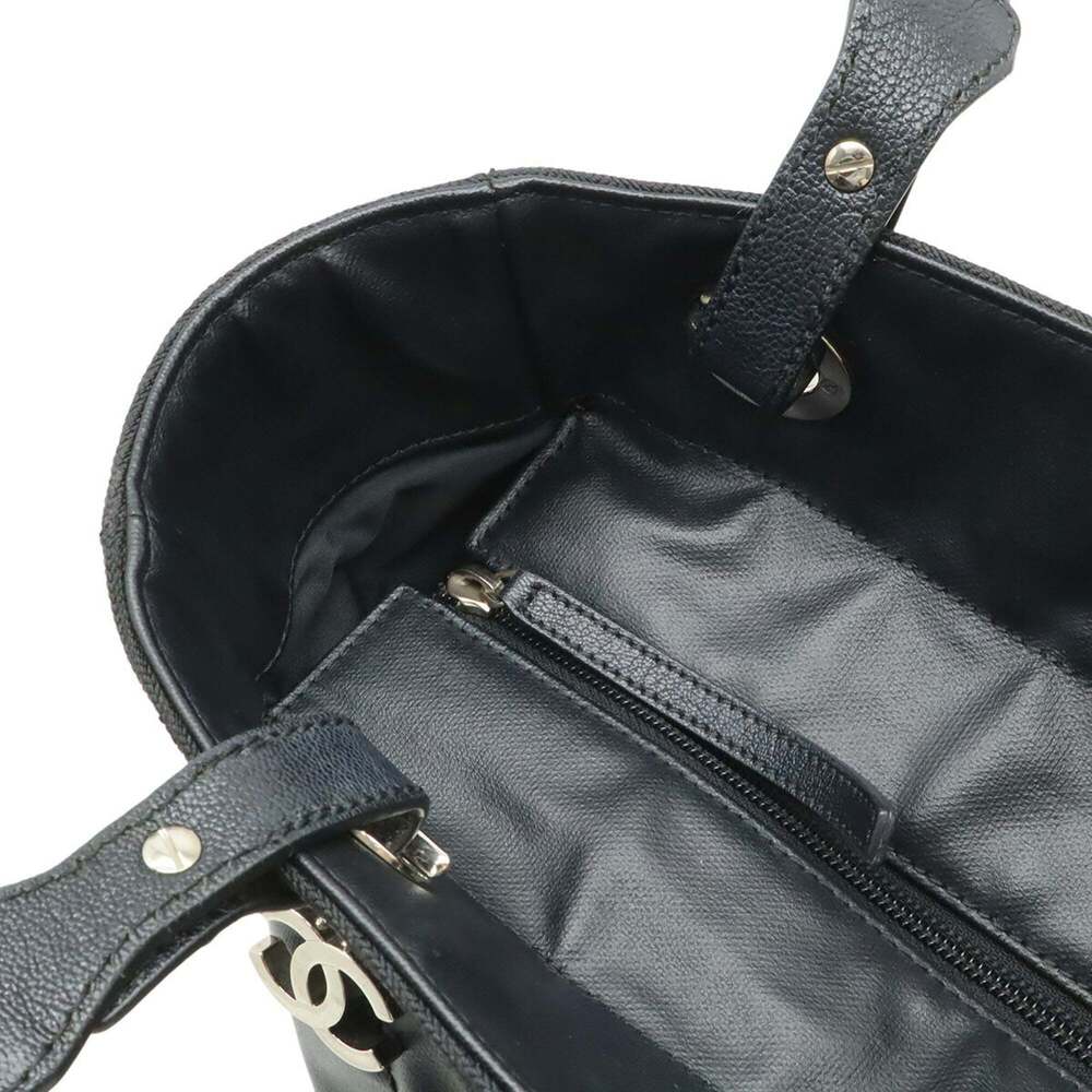 CHANEL Black Leather Shoulder Bag - Picture 6 of 10